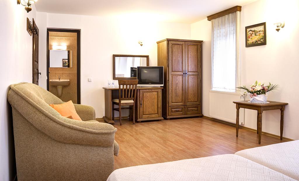 Strannopriemnitsa Guest House 波兹思 外观 照片